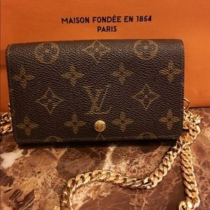 SOLDAuthentic Louis Vuitton Monogram Wallet